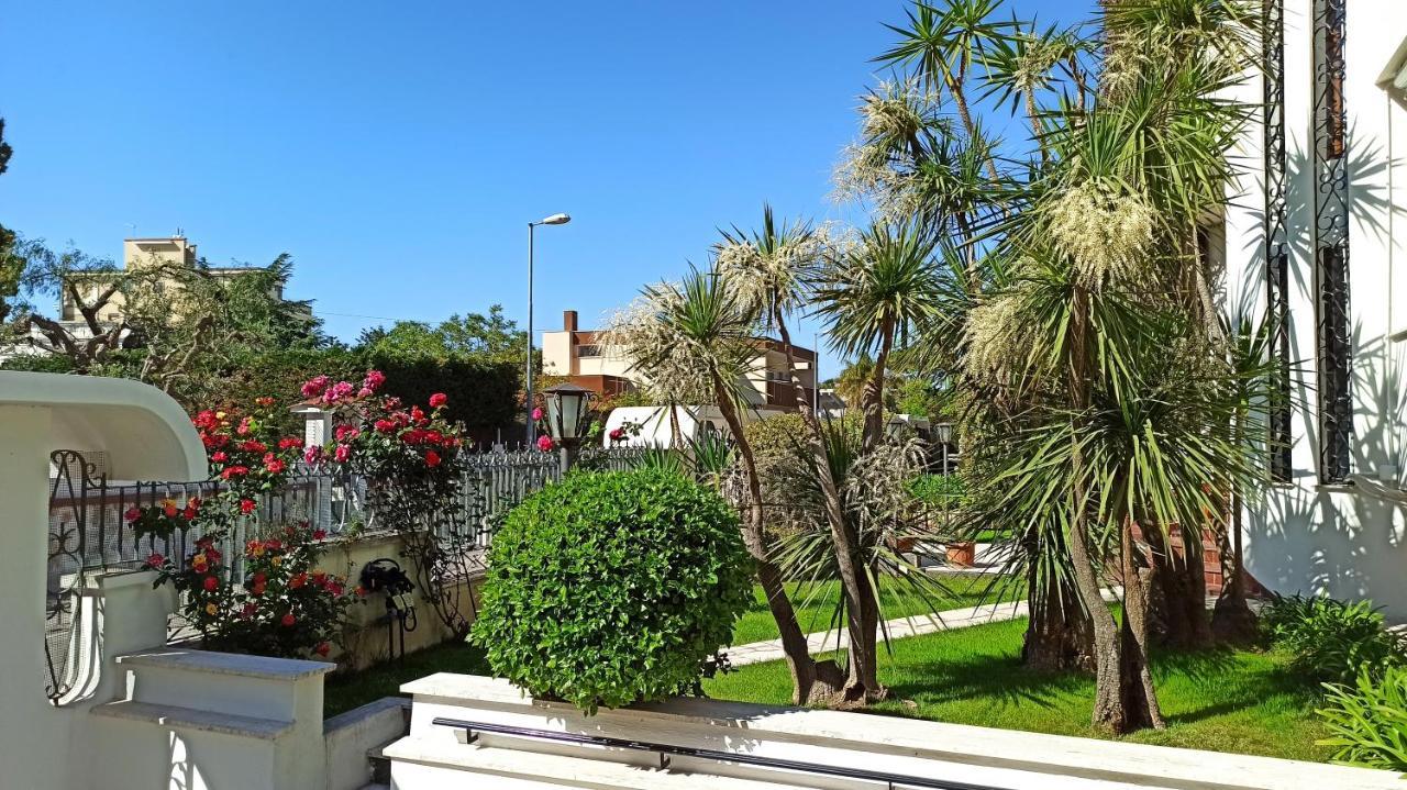 Villa Mary - Oroblu Trani Exteriér fotografie
