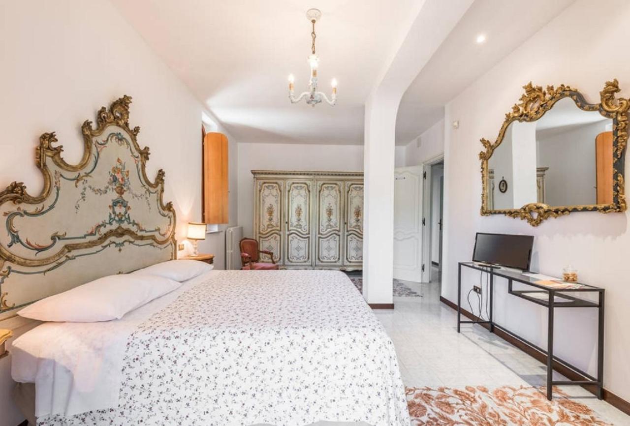 Villa Mary - Oroblu Trani Exteriér fotografie